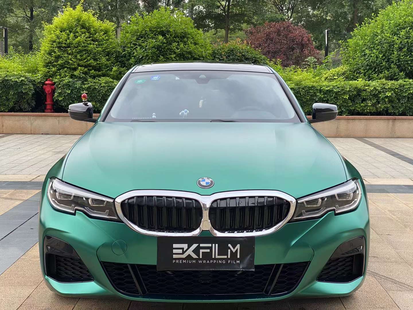 ekfilm-ek改色膜:宝马3系全车贴膜电光金属祖母绿