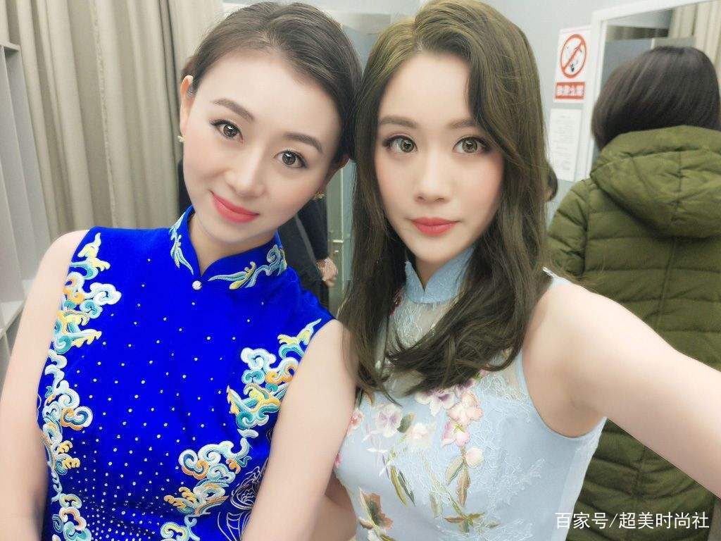 范斯晶|前国脚范志毅网红女儿游日本，穿和服气质婉约，和后妈合影像姐妹