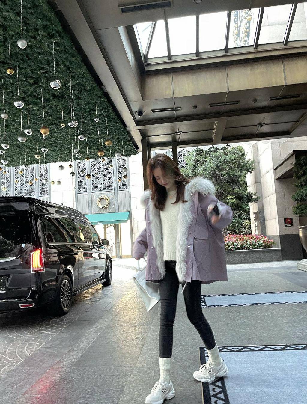 公主|陈赫也是女儿奴！4岁女儿穿公主纱裙一双童鞋近两万，太像张子萱