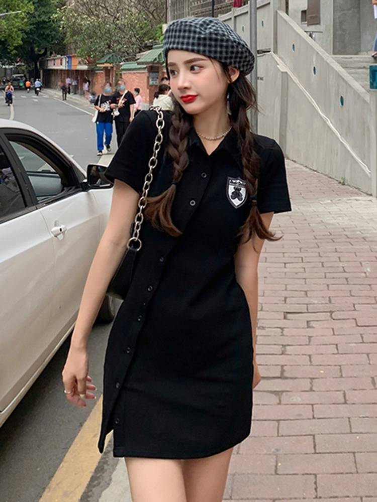 大腿|夏日半身裙穿搭来了，时尚又不缺少女感