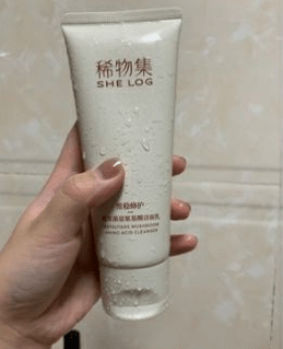 长痘痘|洗脸用洗面奶好还是香皂好？不少人都做错了，难怪皮肤越洗越差！