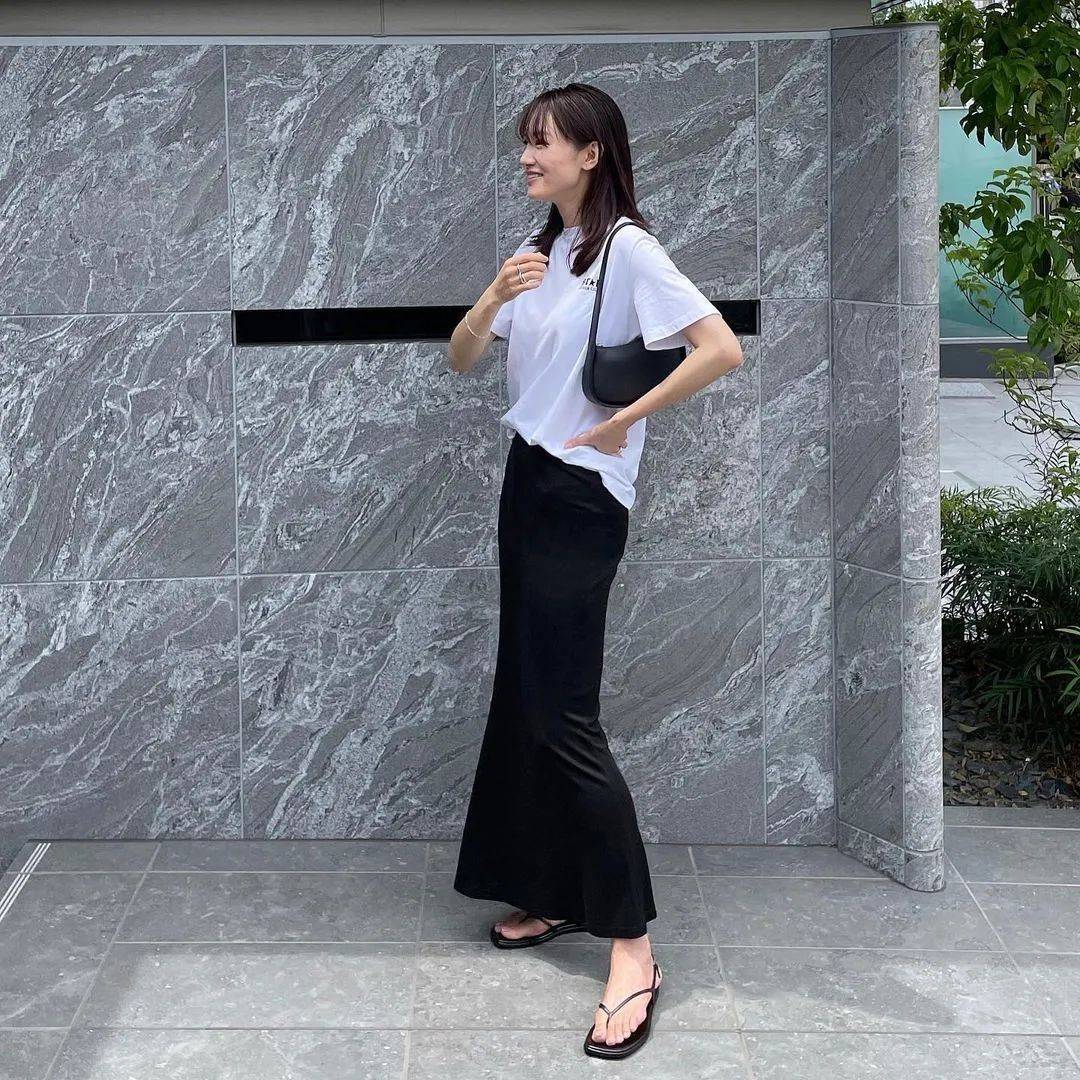 职场|我也想和她一样整个夏天都穿T恤 | 博主推荐