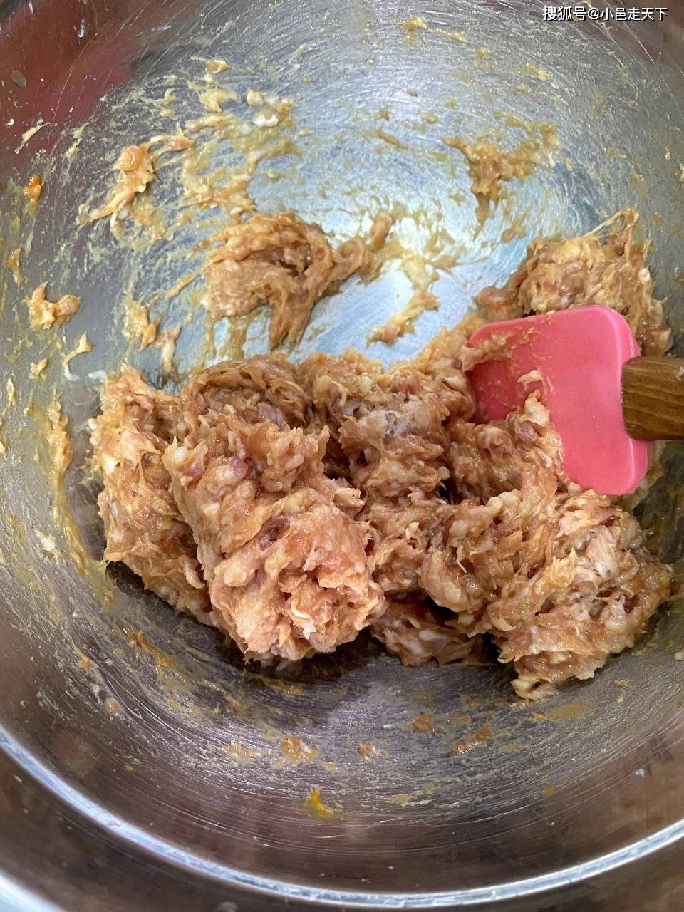 食谱|烧卖食谱｜简便版虾仁烧卖！饺子皮制作快手高颜值点心