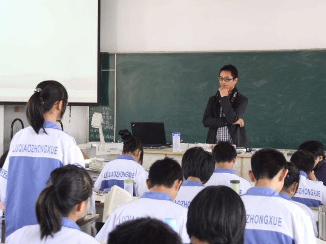 怎么样才算初中毕业 c829a7a136a346f3ae49afc372e9581a.png