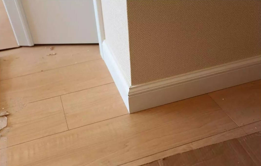 外国人家里看不到踢脚线,他们是怎样装修的?