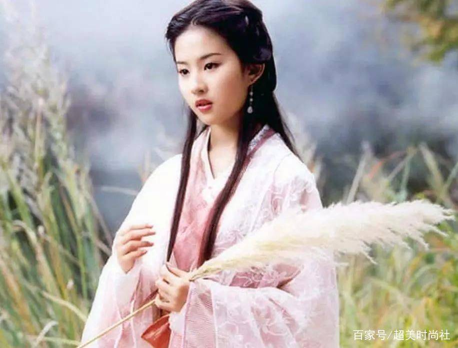 王语嫣|中国造型师鼻祖，曾为刘亦菲打造神仙妆容，现在竟开起了淘宝店？