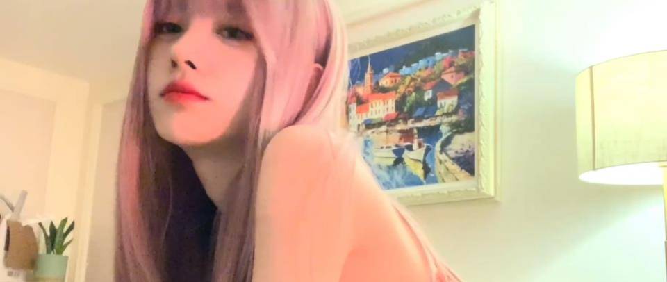 鞠婧祎|9位女星换粉红色头发,雪莉惊艳宋茜好飒,看到鞠婧祎:我无语了