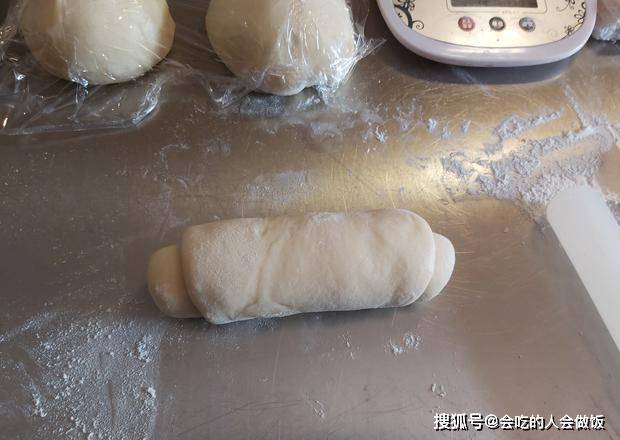 吐司面包做法教程简单 35c4e48c25e841efaa2a656c8fb8627a.jpeg