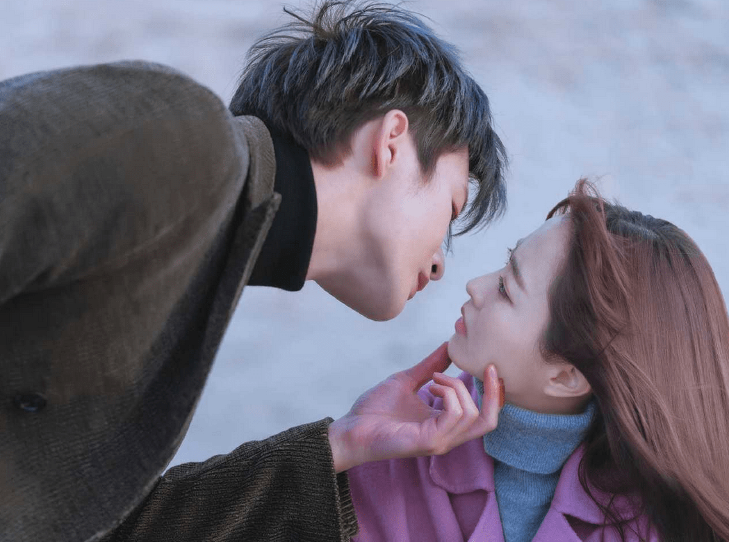 事件|孙怡吐槽《灭亡走进我家门》看不下去：和男主合作过，被指情商低