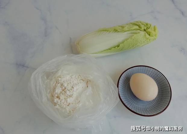 因为|冬天，宁可不吃大鱼大肉也要吃白菜，三两下做成早餐，好吃又营养