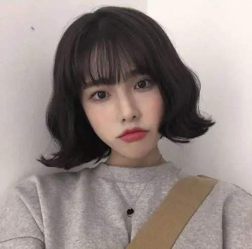 下巴|发型长型篇：你是哪一种长脸？适合什么发型？学会变迷你脸哦