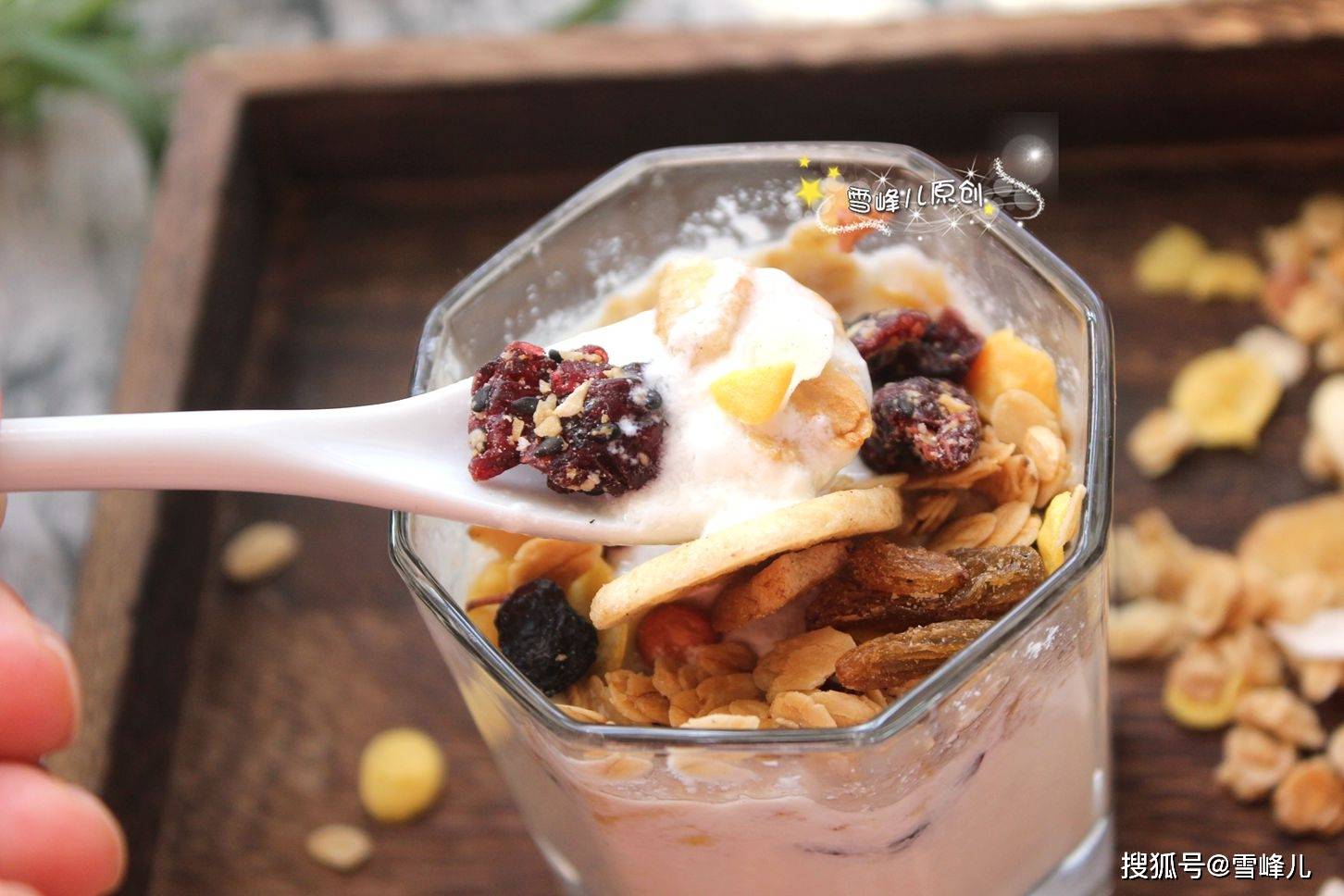 夏天|夏天，姐姐早餐这样吃，简单2步就搞定，清热去火肠胃好，变美了