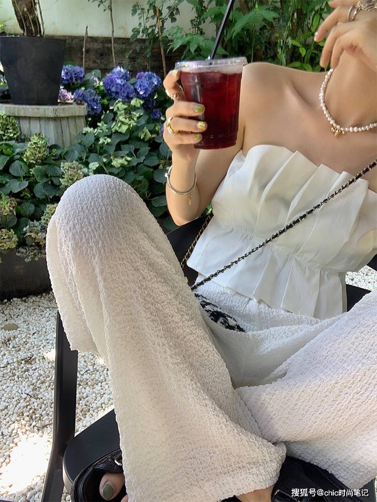 因为|夏季又可以遮肉，防晒又能穿出气质，非奶奶裤莫属