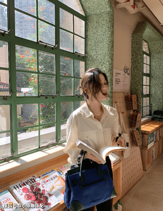 材质|身高不到160,却靠穿搭美成人生赢家,这个博主的3点心机值得学