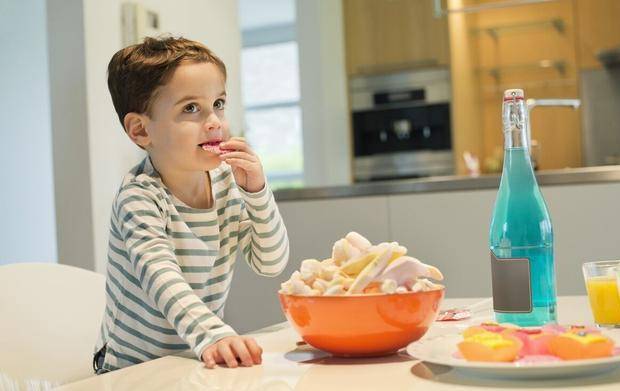正餐|六一节说零食:儿童吃零食有何意义?怎么选择?怎么鉴别?涨知识