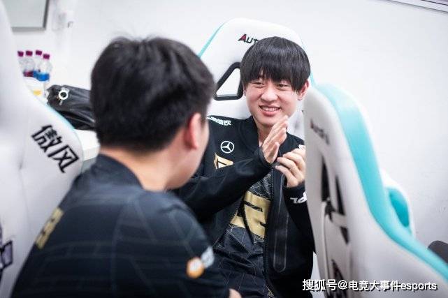 排名|LPL夏季赛第七周赛事回顾：尝试“新”东西的EDG，正在崛起的WE