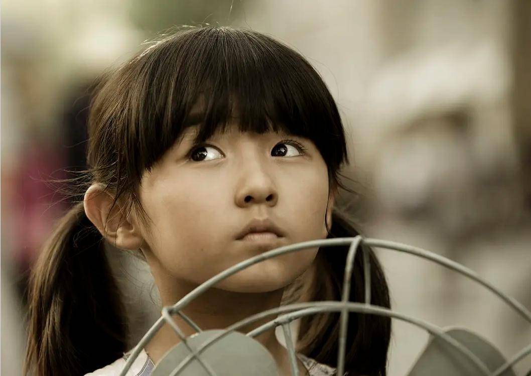 因为|11年后再看《唐山大地震》，我终于明白徐帆为什么要救儿子