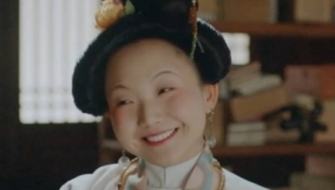 汪苏泷|穿芭蕾裙都搭丝袜裤,唯独辣目洋子搞特殊,不慎秀出直男最爱腿型