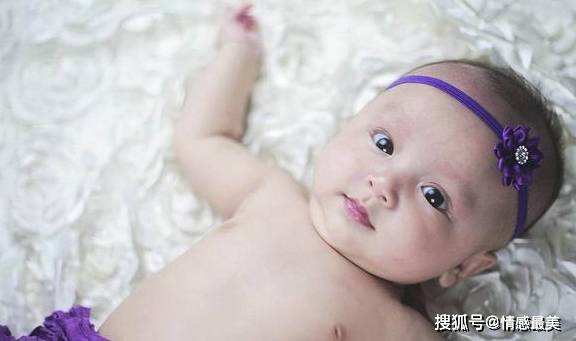 温度|当宝宝睡觉出现这几个反常现象，父母就要注意了，那是宝宝不舒服