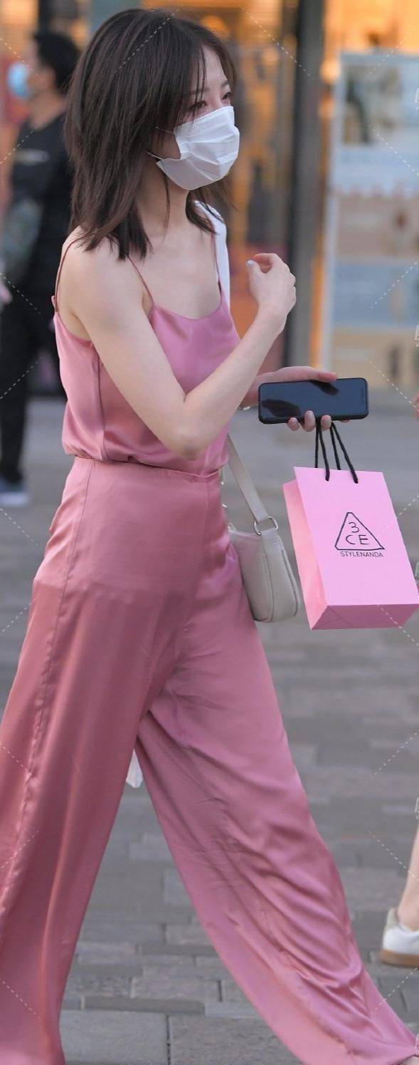 背带|靓丽闪耀的打底裤穿出别样风采，穿出潮流风范，舒心自然