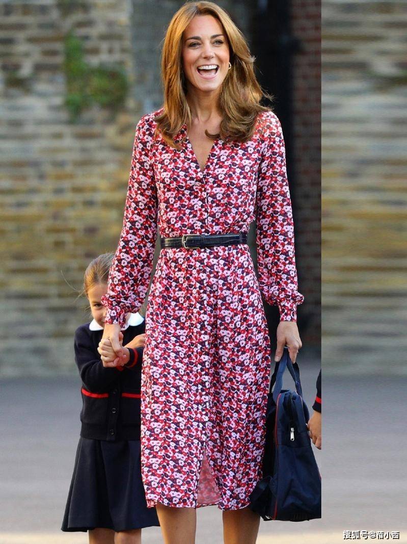 设计|凯特王妃气质、地位摆在那，穿粉色连衣裙亮相，高级优雅让人羡慕