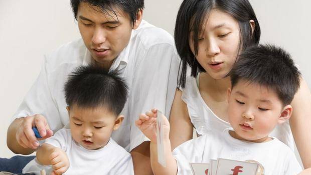 因为|没经历二胎的人真心不懂，求求大家，别再空口白牙就催生孩子了