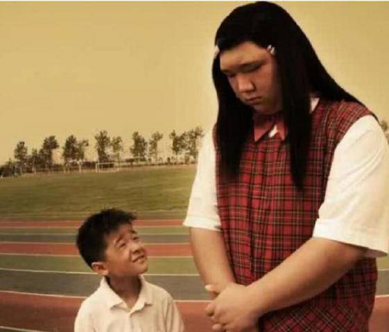 周星驰|《长江七号》的“班花”，只肯为周星驰拍电影，真实身份高不可攀