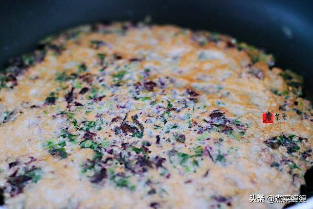 小勺|早餐别再出去买,教你最简单的蔬菜饼做法,手不碰面,5分钟做好