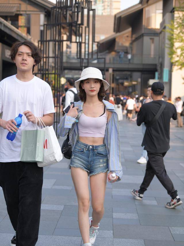 黑色|高颜值打底裤让你美成仙，用心去搭配，有点新奇