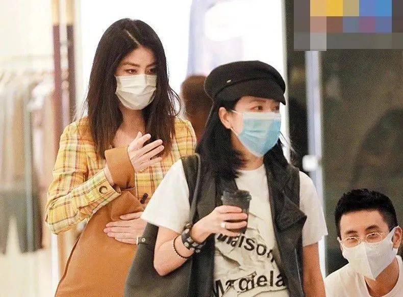 陈慧琳出道20多年零绯闻 香港乐坛最后一位天后 狗仔队拍不到的艺人_陈慧琳 小亲亲