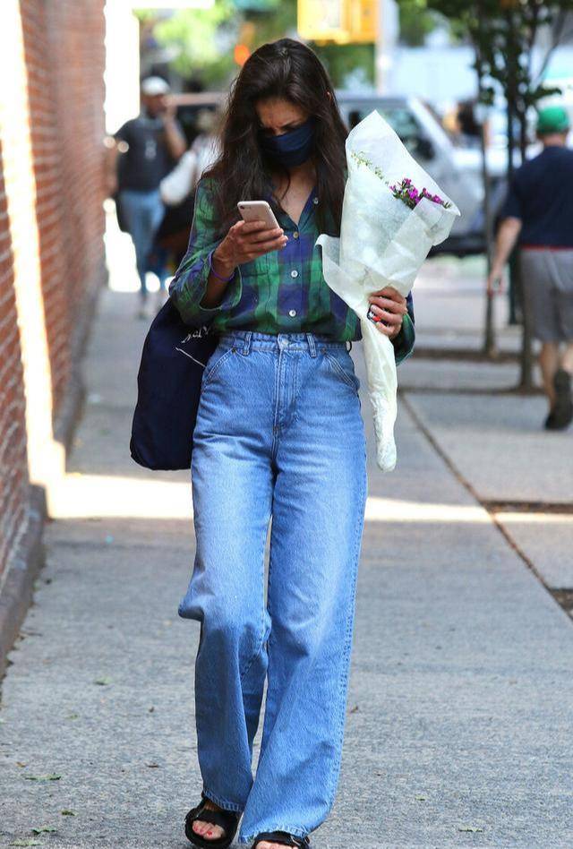 颜色|百搭御寒的牛仔阔腿裤你get了吗？秋冬季节入手一件，时髦又拉风