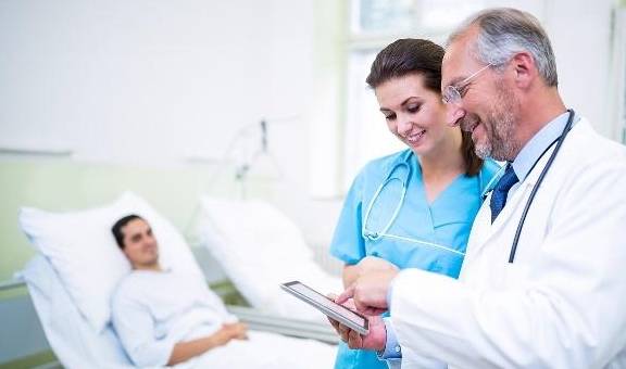 症状|尿毒症“降临”后,身体下肢可能有2个表现,别忽视