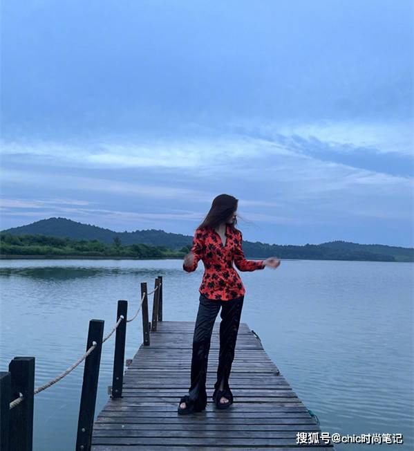 韩系|每个人都在撞衫，同一件衣服，为什么只有你最尴尬