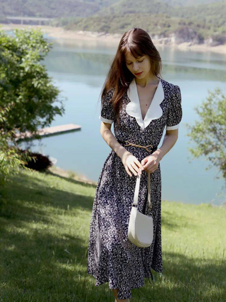 廓形|连衣裙,大一点更时髦!