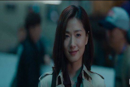 职场|盘点万茜饰演的职场女性角色，或坚强或机智，而她最让人印象深刻