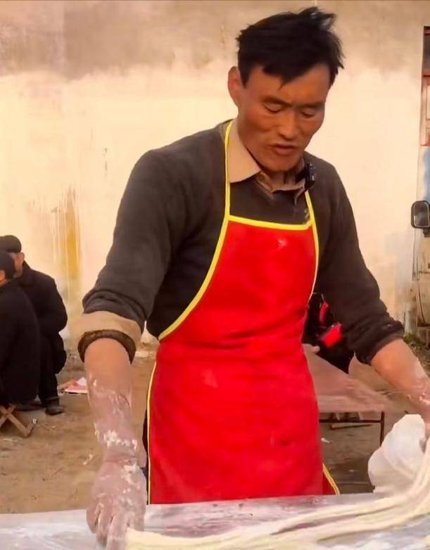 原创山东拉面哥一碗面300万网友点赞网友刘德华有人请你吃拉面