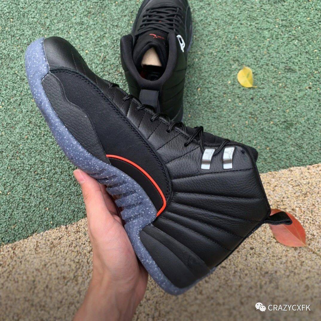 设计|乔丹 Air Jordan 12 Utility 黑水晶底篮球鞋评测