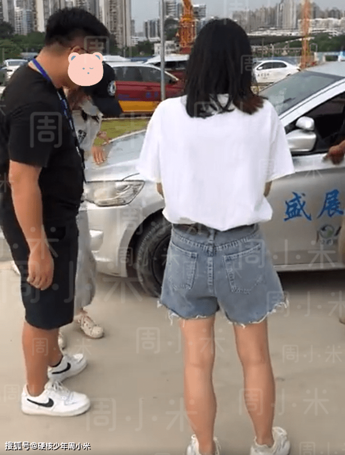 吊带|不想练就回去！广西女生穿搭清凉学车被吐槽，女生：我们故意的