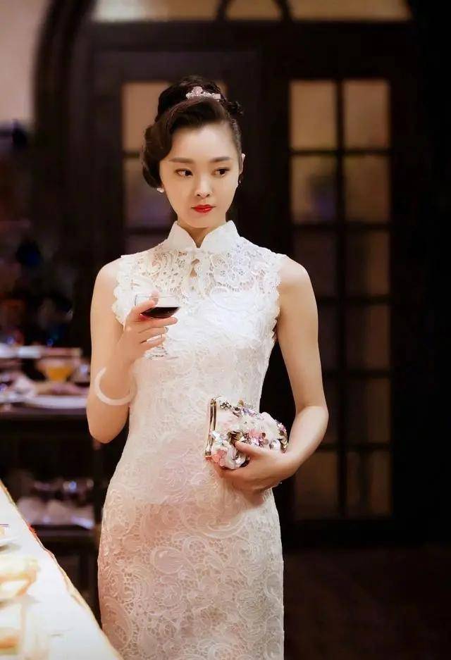 电影|电影《1921》热映，宋轶穿旗袍出场好惊艳，这身材哪有100斤？
