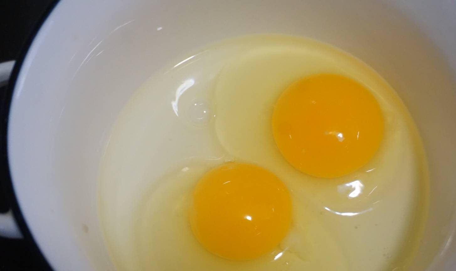 小勺|又薄又软的鸡蛋饼,面粉和水的比例很重要,营养早餐15分钟就上桌