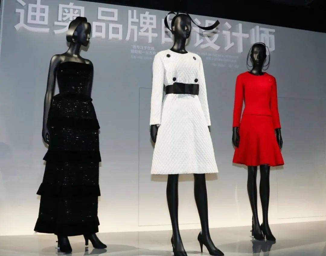 博昂|迪奥搞了个花园，赵丽颖、景甜都在里面当仙女！