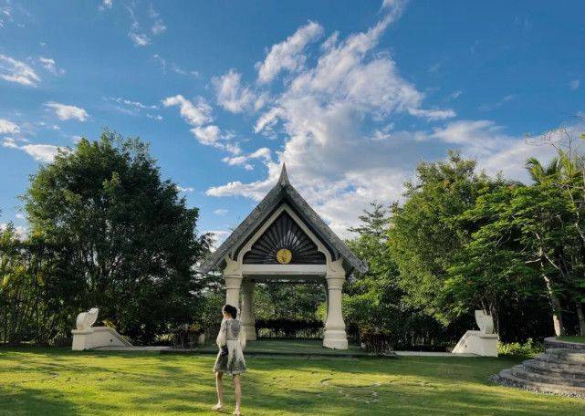 经典|论穿搭杨采钰没输过，私服造型真的一绝，气质又优雅