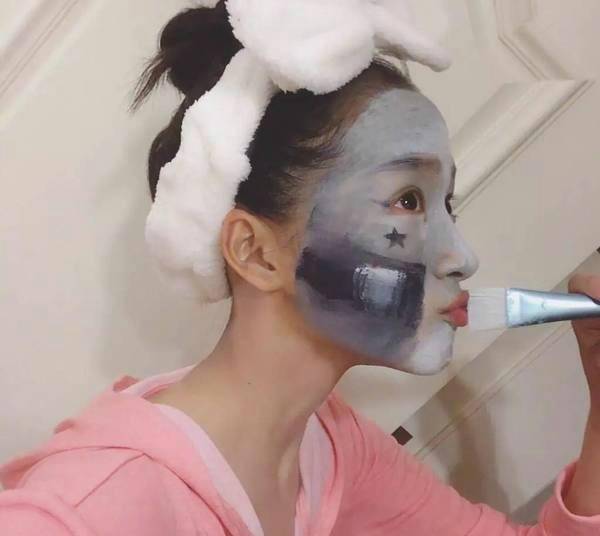 张天|范冰冰、张天爱不愧是美妆博主，清洁面膜敷得好，通透皮肤少不了