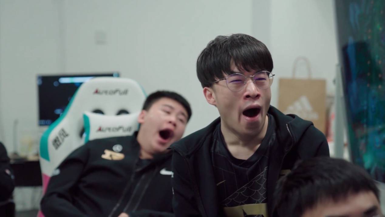 rng并没有受到处罚cryin职业态度被质疑后没再出现挂机纪录