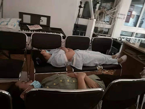 一线|冲锋一线，再战“疫”情，郑州仁济在行动