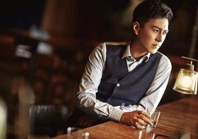 副业|靳东把我们骗得团团转，原来演员只是他的副业