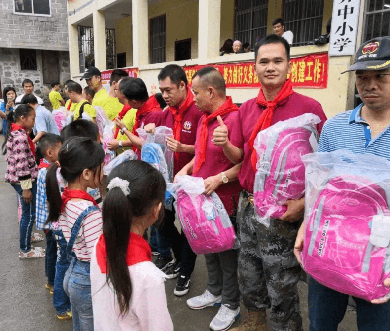 第三所:南宁海桂旅游学院南宁海桂旅游学院和广西北海外贸学院采用的
