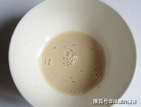 方法|不用泡打粉不用小苏打，教你做健康小油条，金黄蓬松酥脆好吃