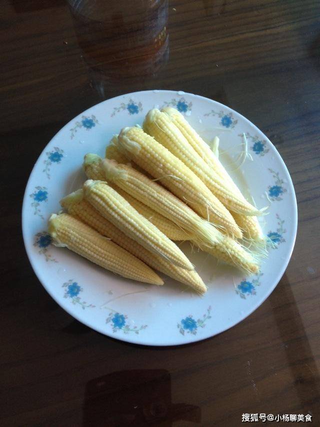 58ff6fb20f0b4aa2bd73d42f99c88d70.jpeg