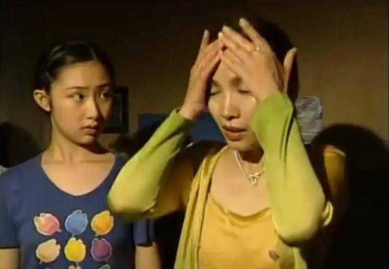 因为|和万茜郭京飞是同学，演过《回家的诱惑》，出道多年她却始终没火